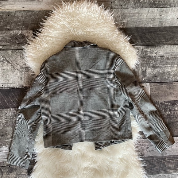 BOGO 💚 Forever 21 Blazer - Picture 6 of 6